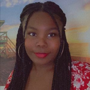 Meet your Posher, Amy